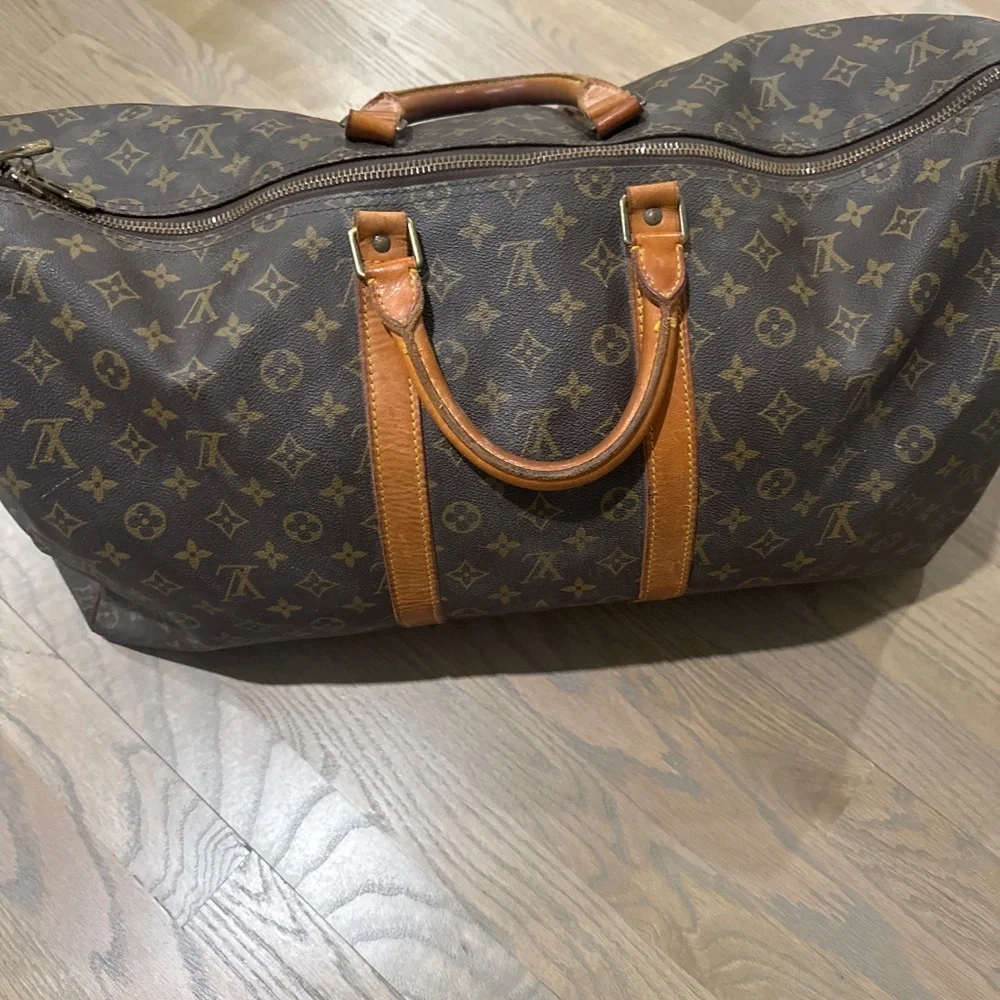 Authentic Vintage Louis Vuitton Keepall 55  Bag - Picture 2 of 11